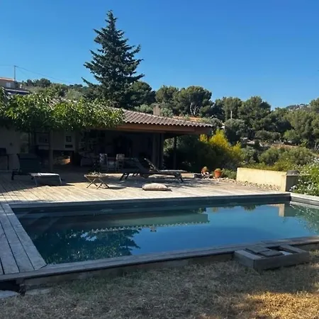別荘 With Pool And Panoramic Views In